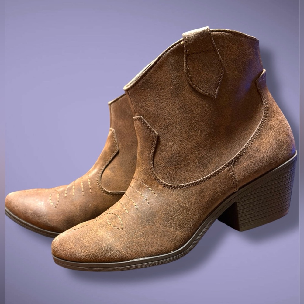 Rampage Brown Western Ankle Boots